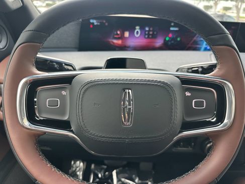 New 2026 Lincoln Navigator L Reserve AWD/4WD image 24