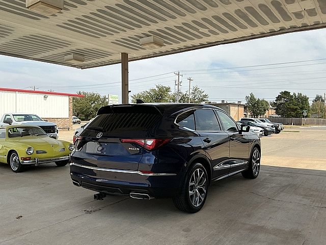 Used 2023 Acura MDX w/ Technology Package FWD image 5