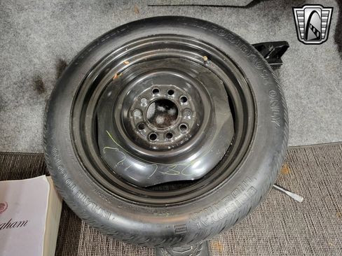 Used 1988 Cadillac Brougham image 24