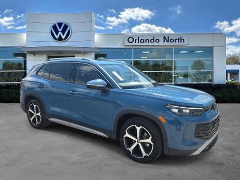 New 2026 Volkswagen Tiguan SE image 1