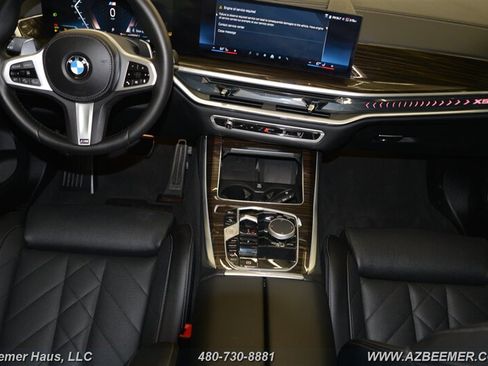 Used 2025 BMW X5 xDrive40i w/ M Sport Package AWD/4WD image 26