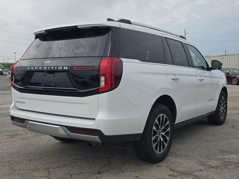 Used 2025 Ford Expedition Platinum AWD/4WD image 5