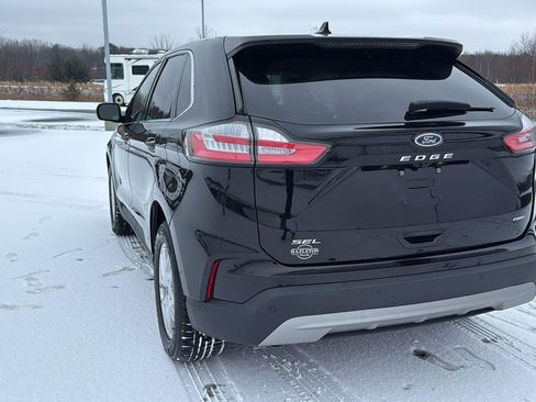 Used 2023 Ford Edge SEL image 9