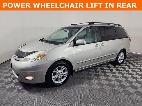 Used 2006 Toyota Sienna XLE image 5