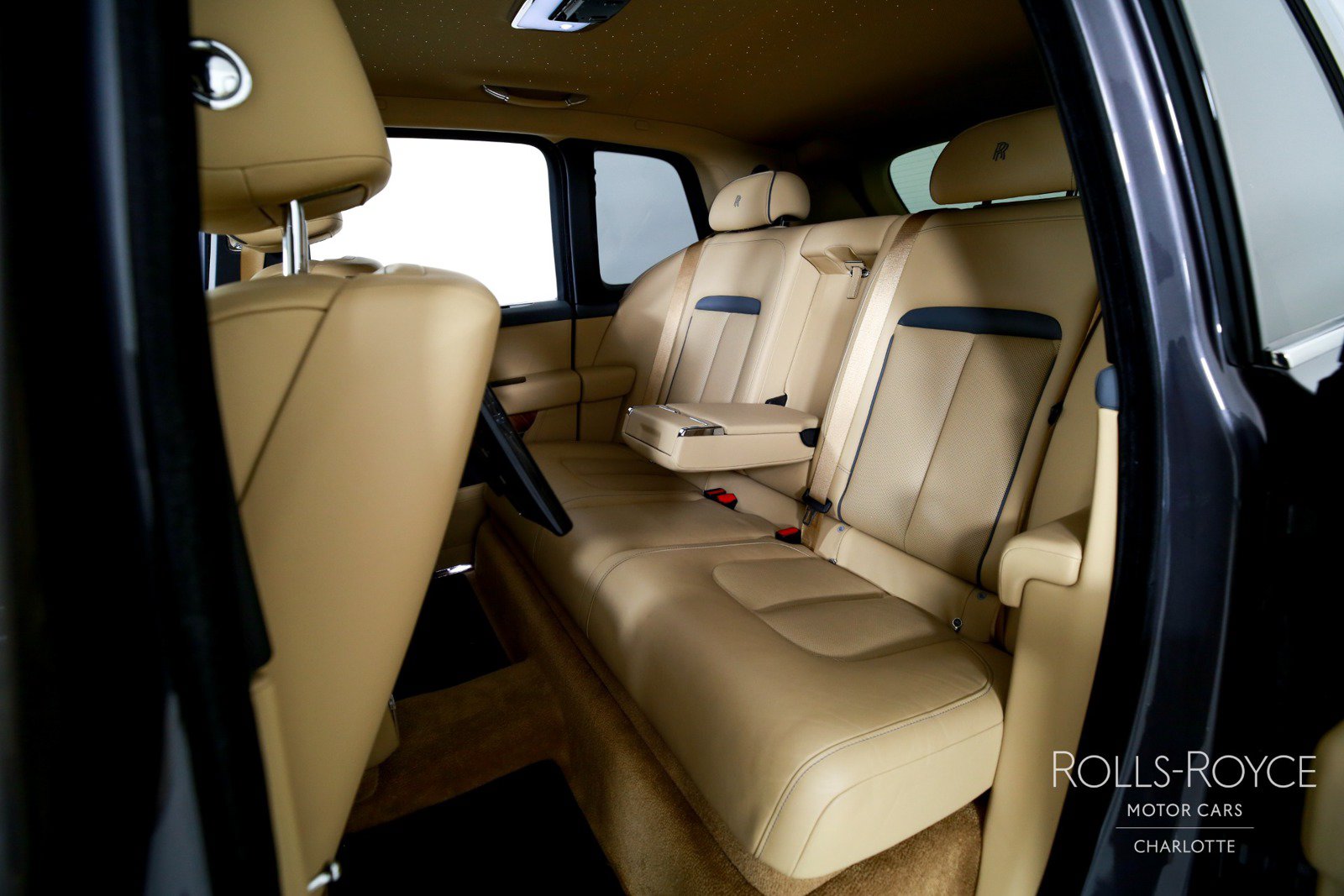 Certified 2020 Rolls-Royce Cullinan AWD/4WD image 20