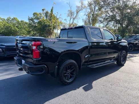 Used 2024 Chevrolet Silverado 1500 LT Trail Boss w/ LT Trail Boss Premium Package AWD/4WD image 6