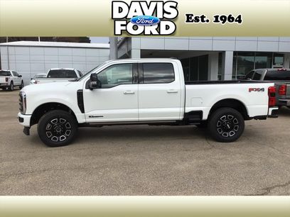 New 2026 Ford F250 Platinum w/ FX4 Off-Road Package