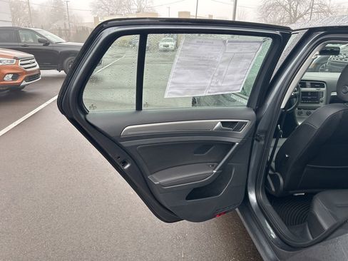 Used 2016 Volkswagen Golf SE w/ Lighting Package image 14
