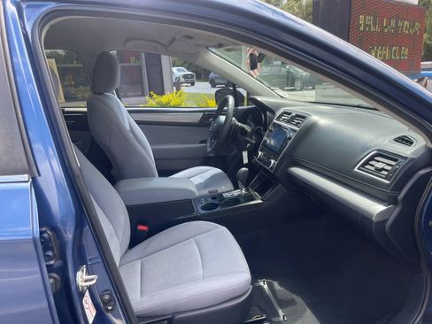 Used 2019 Subaru Outback 2.5i Premium AWD/4WD image 13
