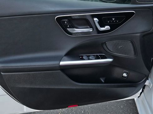 Used 2023 Mercedes-Benz C 300 Sedan image 10