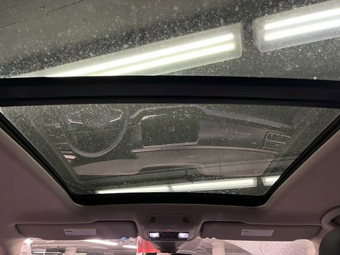 New 2026 Volkswagen Atlas Peak Edition image 10