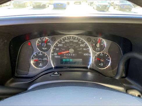 Used 2024 GMC Savana 2500 w/ Driver Convenience Package image 22