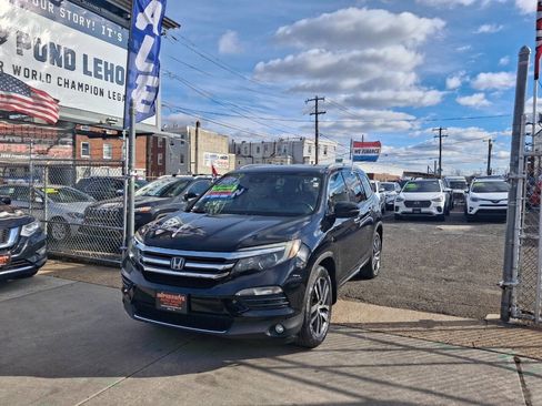 Used 2017 Honda Pilot Elite image 3