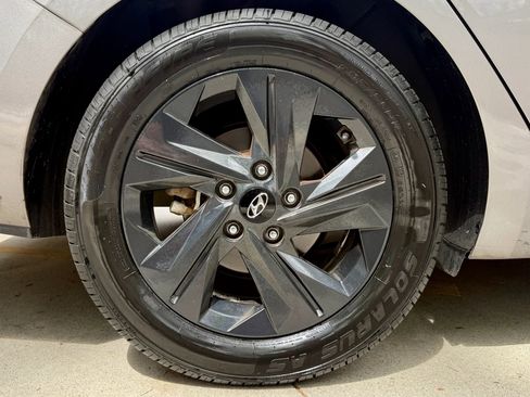 Used 2022 Hyundai Elantra SEL FWD image 26