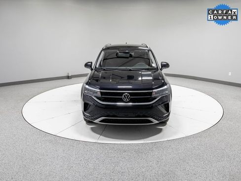 Used 2023 Volkswagen Taos SE w/ Black Wheel Package image 28
