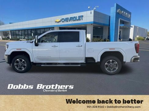 Used 2026 GMC Sierra 2500 SLT w/ SLT Premium Package AWD/4WD image 4