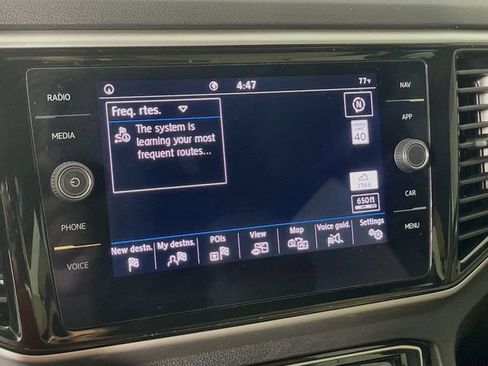Used 2020 Volkswagen Atlas Cross Sport SEL R-Line FWD image 14