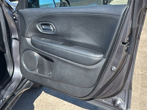 Used 2018 Honda HR-V EX-L image 30