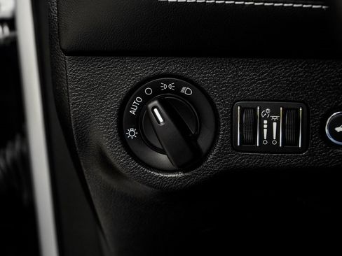 Used 2023 Dodge Challenger SRT Hellcat image 30