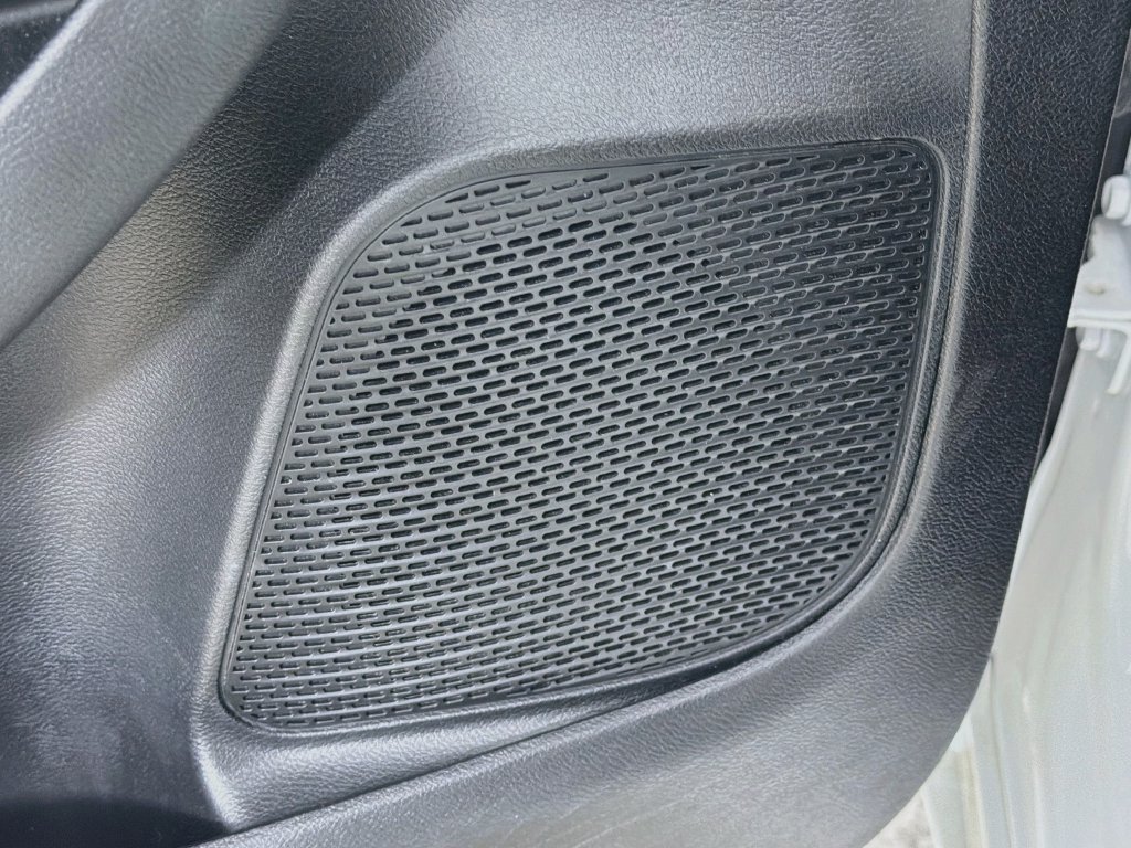 Used 2025 Chrysler Pacifica Limited FWD image 19