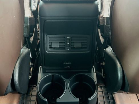 Used 2016 Mercedes-Benz G 550 image 36