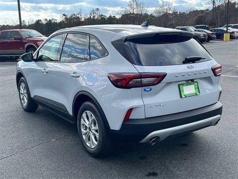 Used 2025 Ford Escape Active w/ Cold Weather Package image 5