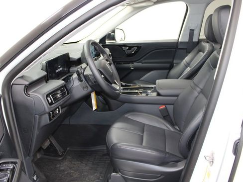 New 2026 Lincoln Aviator AWD image 22