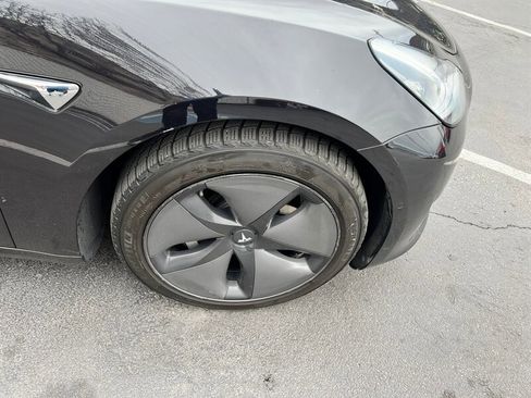 Used 2018 Tesla Model 3 Long Range image 10