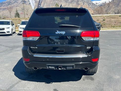 Used 2019 Jeep Grand Cherokee Overland AWD/4WD image 8