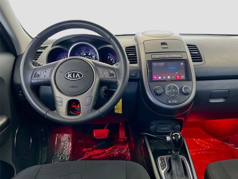 Used 2012 Kia Soul + FWD image 2