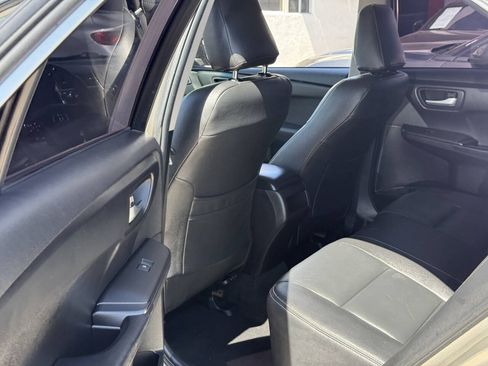 Used 2015 Toyota Camry LE FWD image 8