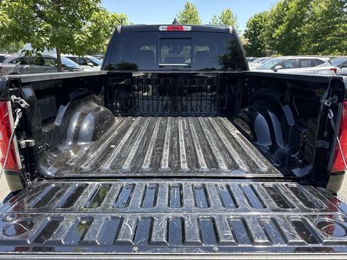 Used 2025 RAM 1500 Laramie AWD/4WD image 29