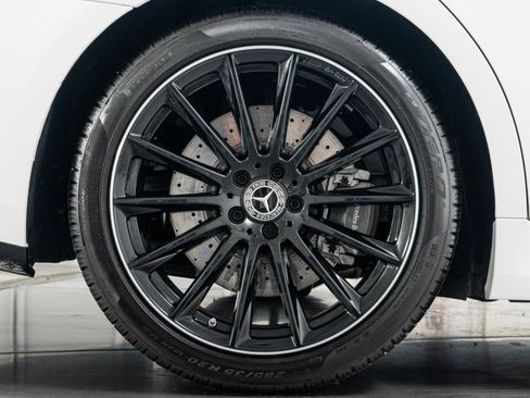 Used 2025 Mercedes-Benz S 580 4MATIC Sedan image 46