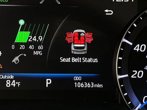 Used 2021 Toyota Highlander XLE AWD/4WD image 18