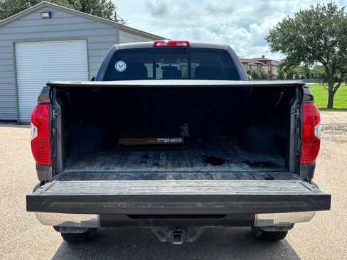 Used 2017 Toyota Tundra SR5 AWD/4WD image 6