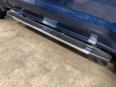 Used 2022 Chevrolet Silverado 1500 LT image 4