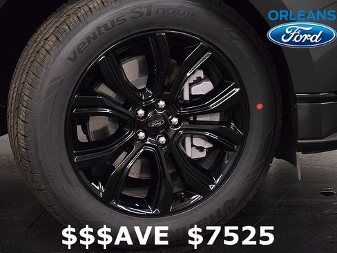 New 2024 Ford Edge SE w/ Black Appearance Package image 10