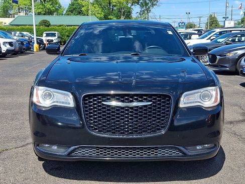Used 2017 Chrysler 300 S AWD/4WD image 2