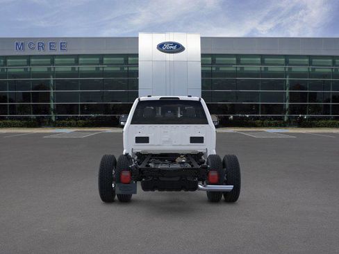 New 2025 Ford F350 XL image 5
