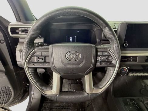 Certified 2024 Toyota Tacoma TRD Off-Road AWD/4WD image 11