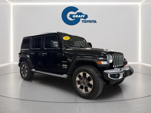 Used 2018 Jeep Wrangler Unlimited Sahara AWD/4WD image 5