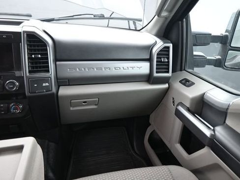 Used 2021 Ford F350 XLT w/ XLT Premium Package image 76