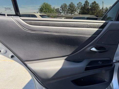 Used 2022 Lexus ES 350 w/ Premium Package image 31