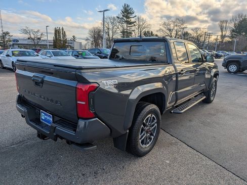 Used 2024 Toyota Tacoma TRD Off-Road image 6