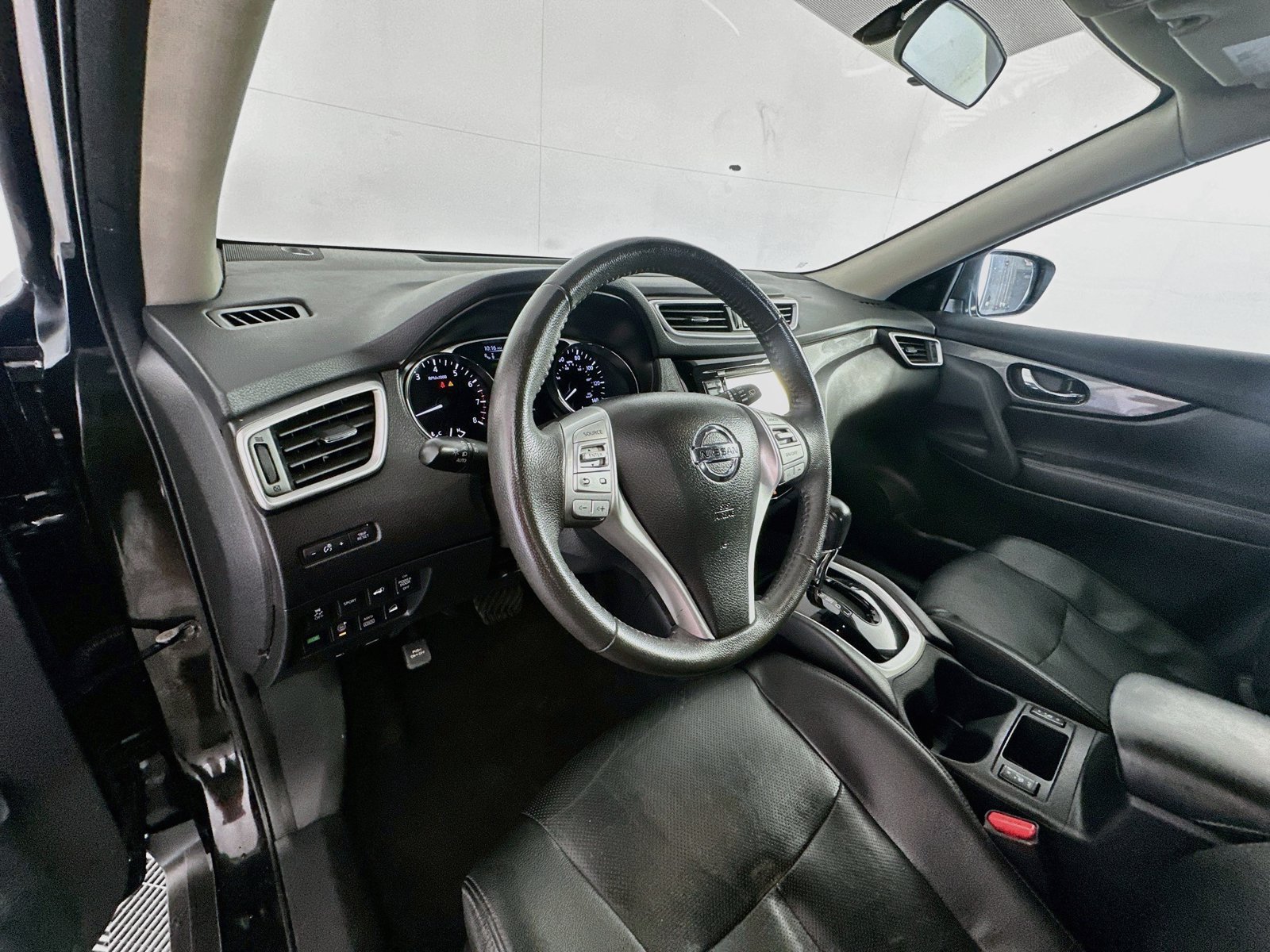 Used 2016 Nissan Rogue SL w/ SL Premium Package AWD/4WD image 9