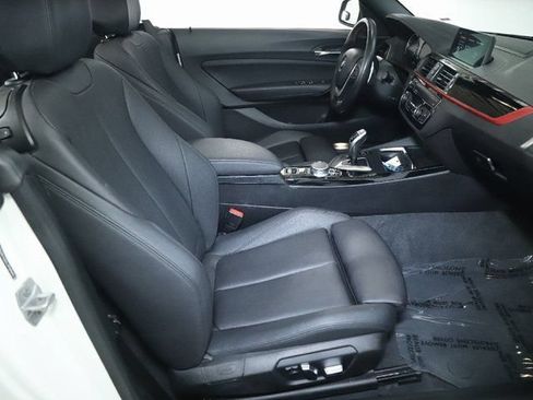 Used 2020 BMW 230i xDrive Convertible AWD/4WD image 35