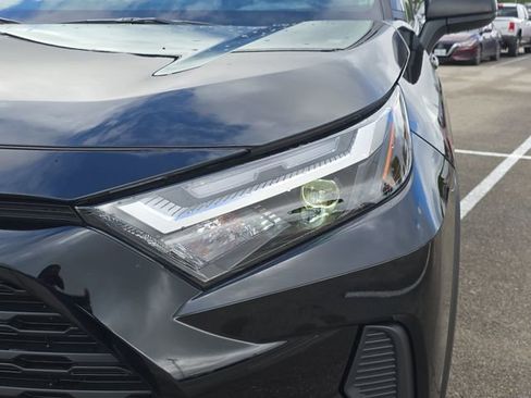 Used 2025 Toyota RAV4 LE image 32