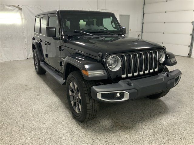 Used 2018 Jeep Wrangler Unlimited Sahara AWD/4WD image 3