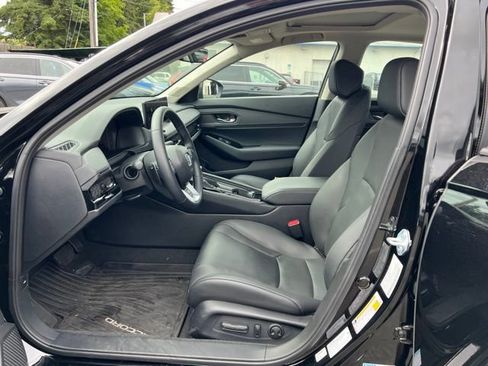 Used 2025 Honda Accord Touring image 12