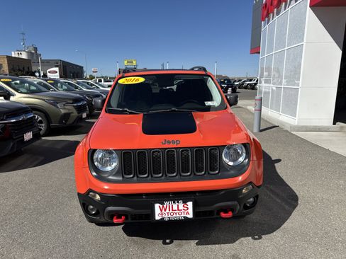 Used 2016 Jeep Renegade Trailhawk AWD/4WD image 5